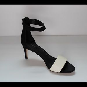 Zara Black and White Color Blocked Heels Size 10